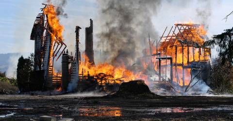 Boerderij in brand
